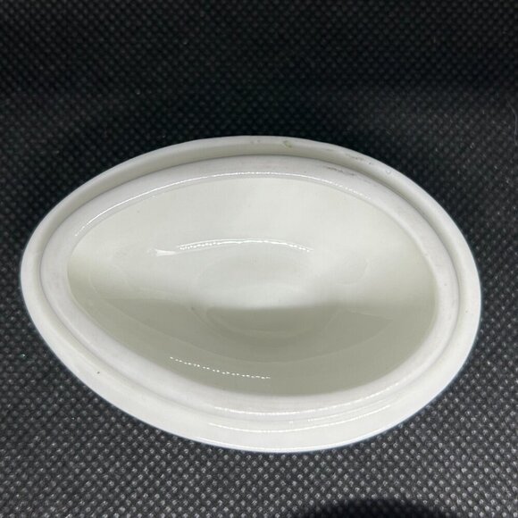 Wedgwood Wild Strawberry egg shaped trinket dish - Picture 5 of 5